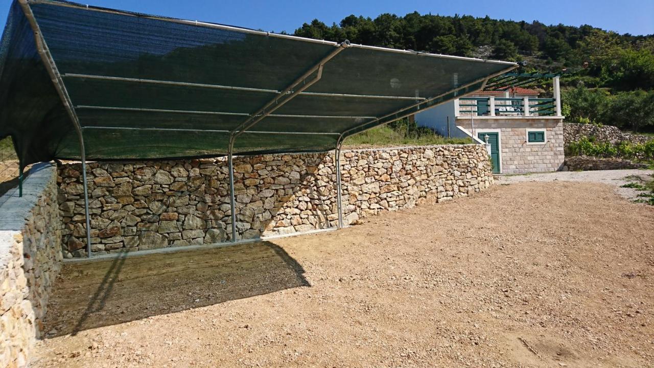 Holiday Home Vineyard House Bol Kültér fotó